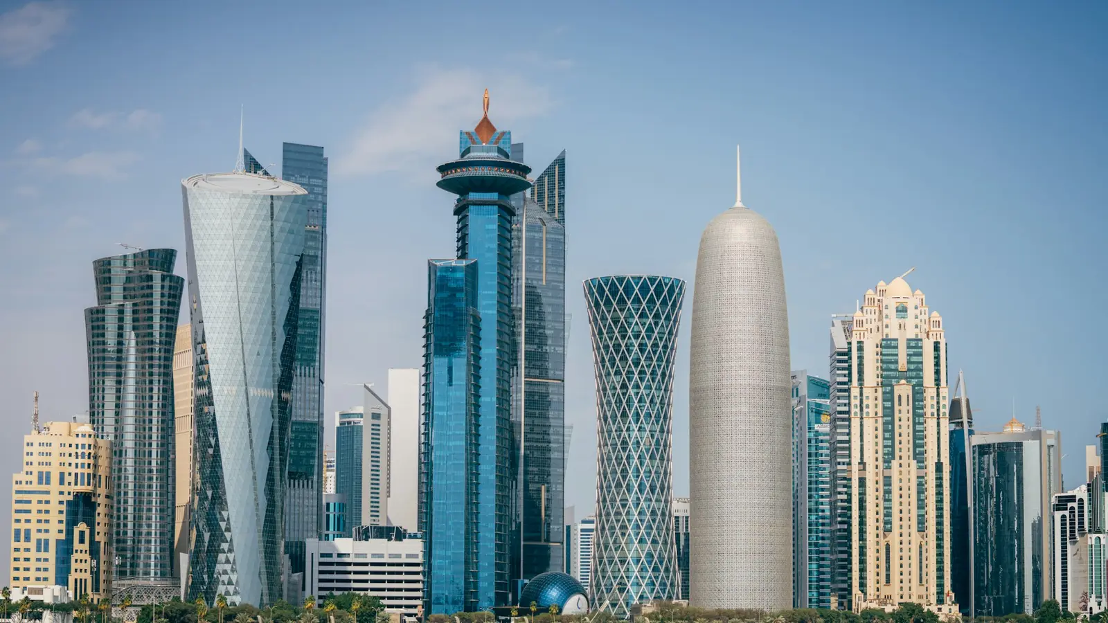 West Bay göydələnləri və firuzəyi körfəz, Doha, Qətər