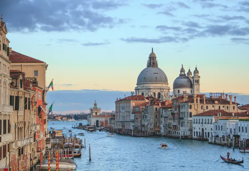 Venesiya, Böyük Kanal və Santa Maria della Salute kilsəsi, İtaliya