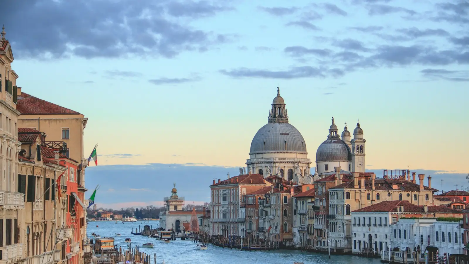 Venesiya, Böyük Kanal və Santa Maria della Salute kilsəsi, İtaliya